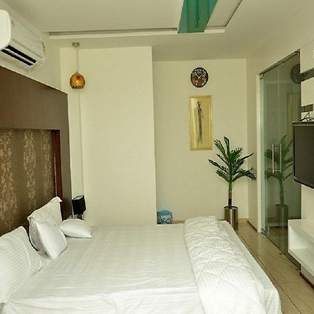 Sankeshvar Hotel The Grand Parshwanath المظهر الخارجي الصورة