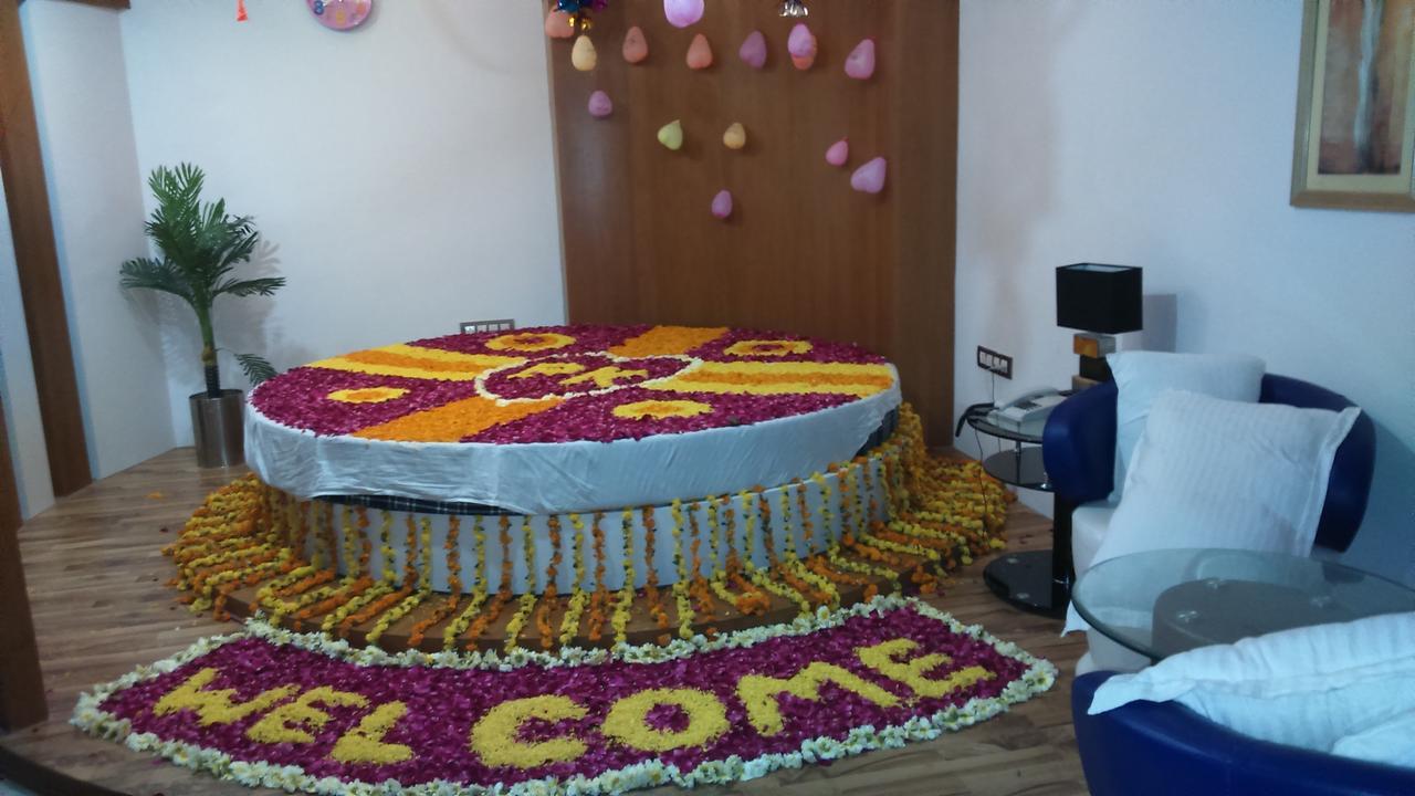 Sankeshvar Hotel The Grand Parshwanath المظهر الخارجي الصورة